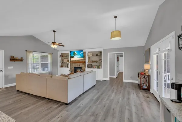 $355,000 | 610 North McBroom Chapel Road, Cookeville, TN 38501