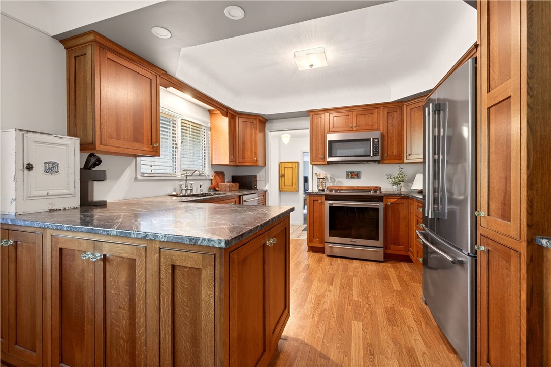 346 Whiting Road Webster, NY 14580 - Photo 11 of 32