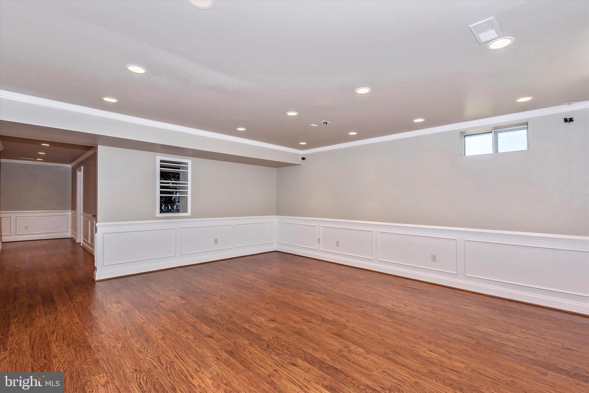 6 Summit Ridge Court Germantown, MD 20874 - Photo 30 of 49 Rec Rm with Pre-Wired Surround Sound = Nice Setup!