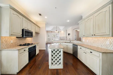 $459,950 | 8616 Stone Hollow Drive, McKinney, TX 75072