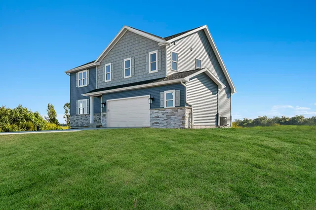 $509,900 | N6220 Blarney Stone, Unit 53, Brodhead, WI 53520