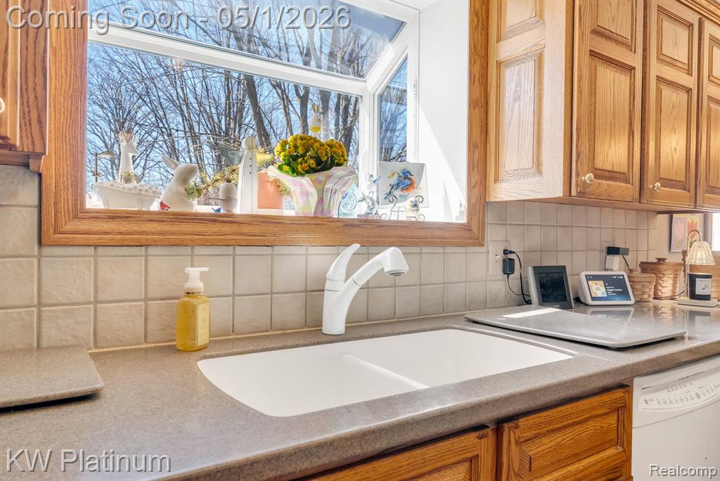 26050 Irwin Road Richmond, MI 48062 - Photo 18 of 45 Gallery Image 18