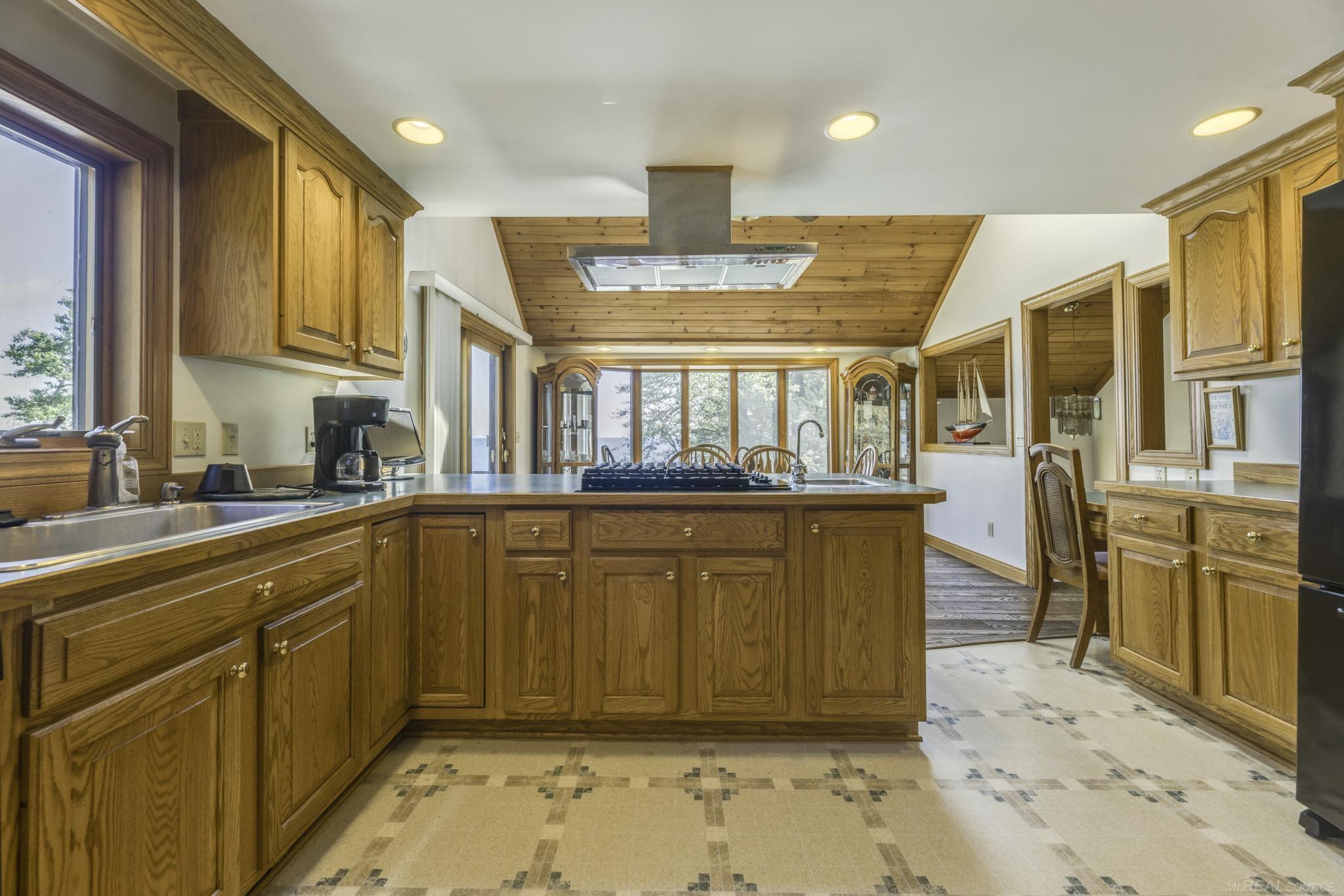 3388 North Lakeshore Road Deckerville, MI 48427 - Photo 29 of 82