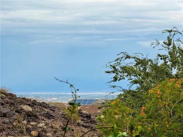 $3,150 | 285 Mandarin Hill Lane, Henderson, NV 89012