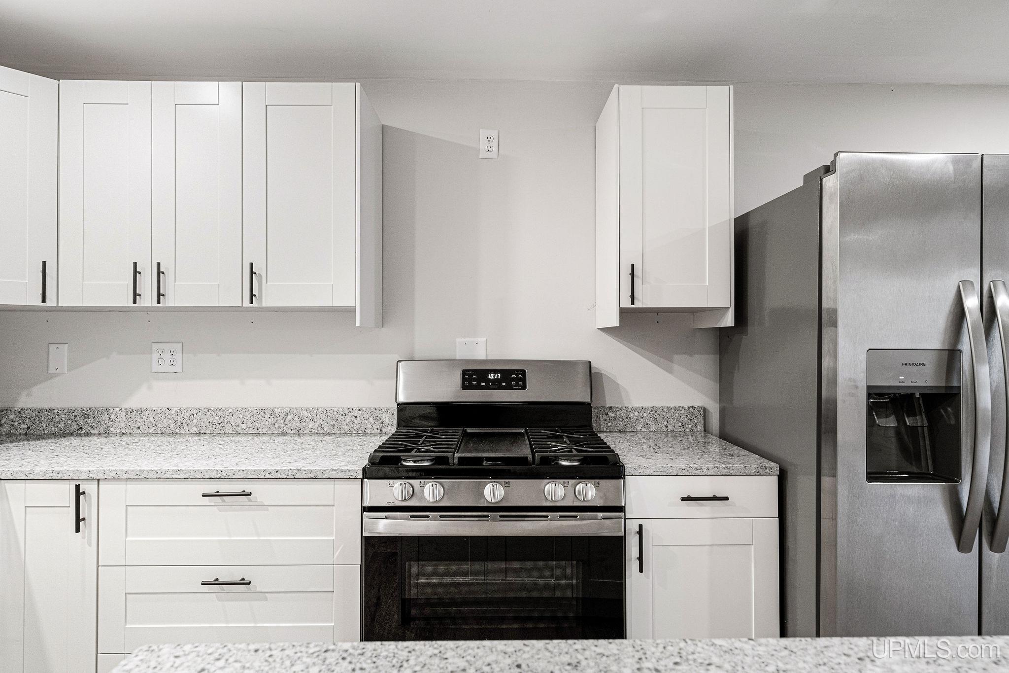 215 Hazel Street Ishpeming, MI 49849 - Photo 6 of 46 Gallery Image 6