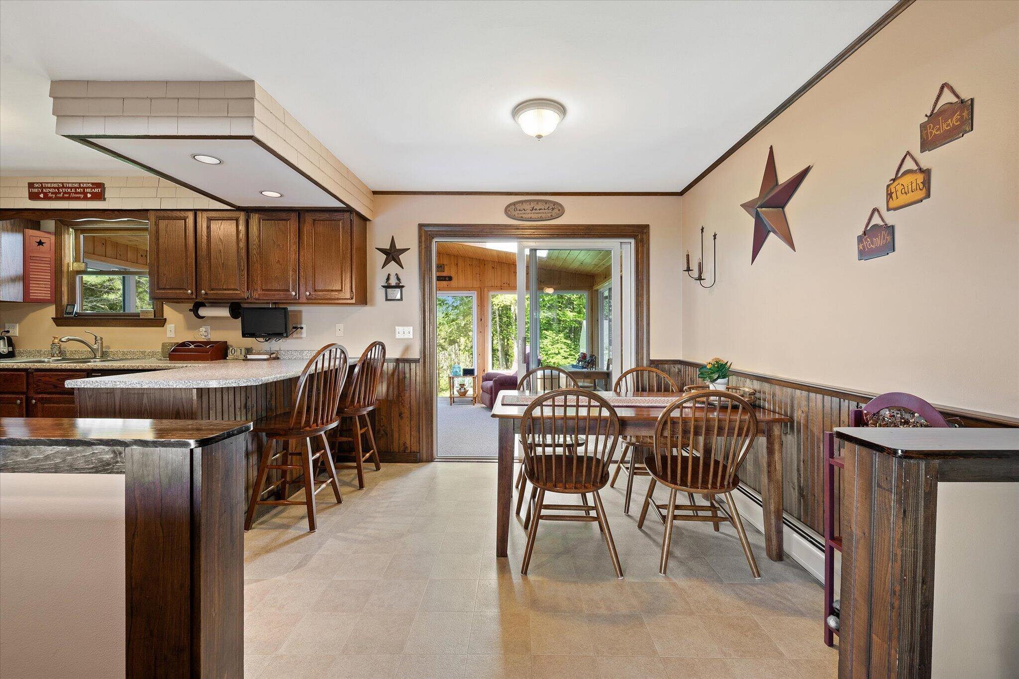 258 Moore Road Ellsworth, ME 04605 - Photo 10 of 61 25-Dining
