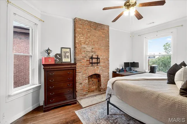 $399,900 | 2842 Shenandoah Avenue, St. Louis, MO 63104