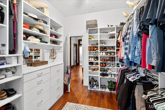 $399,900 | 2842 Shenandoah Avenue, St. Louis, MO 63104