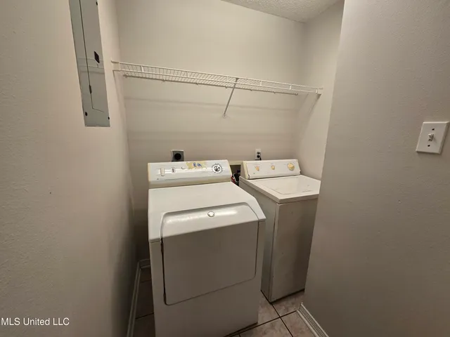 $1,800 | 18044 Green Leaves Drive, Gulfport, MS 39503