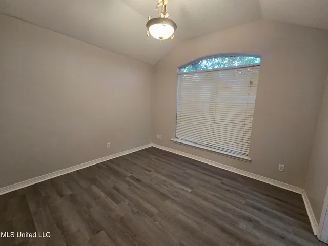 $1,800 | 18044 Green Leaves Drive, Gulfport, MS 39503