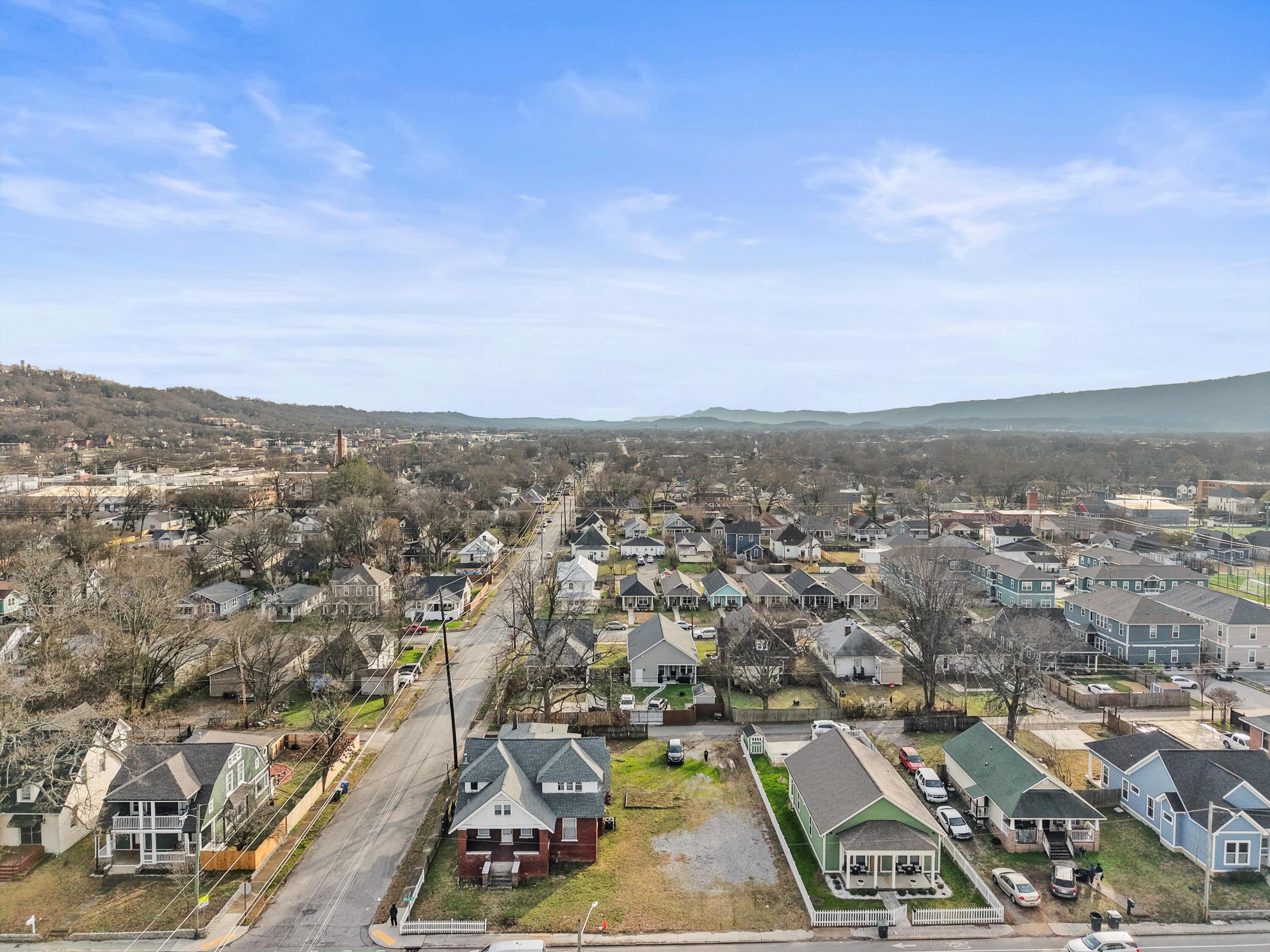 2112 Bailey Avenue Chattanooga, TN 37404 - Photo 8 of 9 8-DJI_20250210164323_0075_D