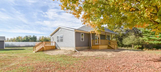 $325,000 | 10191 Wood Road, North Adams, MI 49262