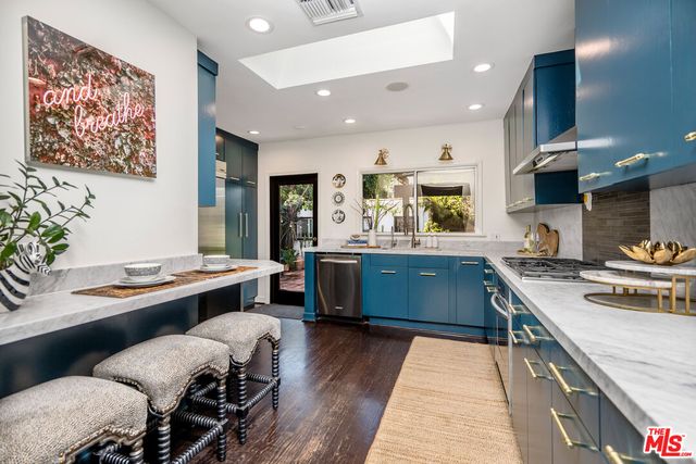 $12,500 | 943 North Edinburgh Avenue, Los Angeles, CA 90046