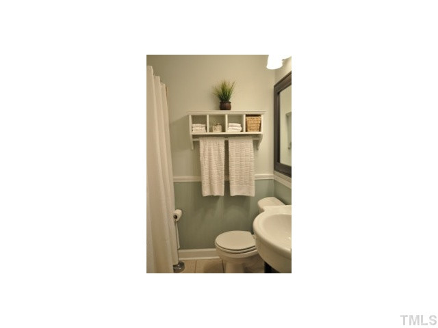 8904 Hunting Trail Raleigh, NC 27613 - Photo 11 of 20 Bathroom