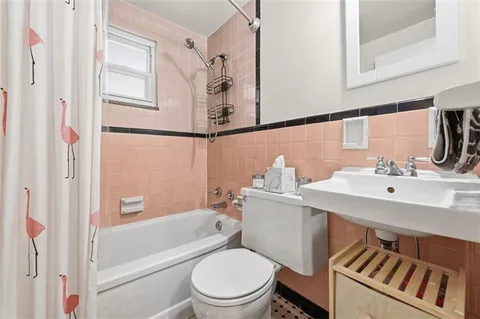 $275,000 | 728 Vallevista Avenue, Pittsburgh, PA 15234