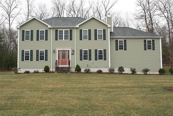 10 Roland Way Milford, MA 01757 - Photo 1 of 28 Gallery Image 1