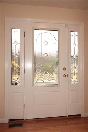 10 Roland Way Milford, MA 01757 - Photo 3 of 28 Gallery Image 3