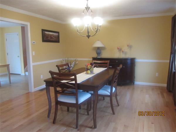 10 Roland Way Milford, MA 01757 - Photo 5 of 28 Gallery Image 5