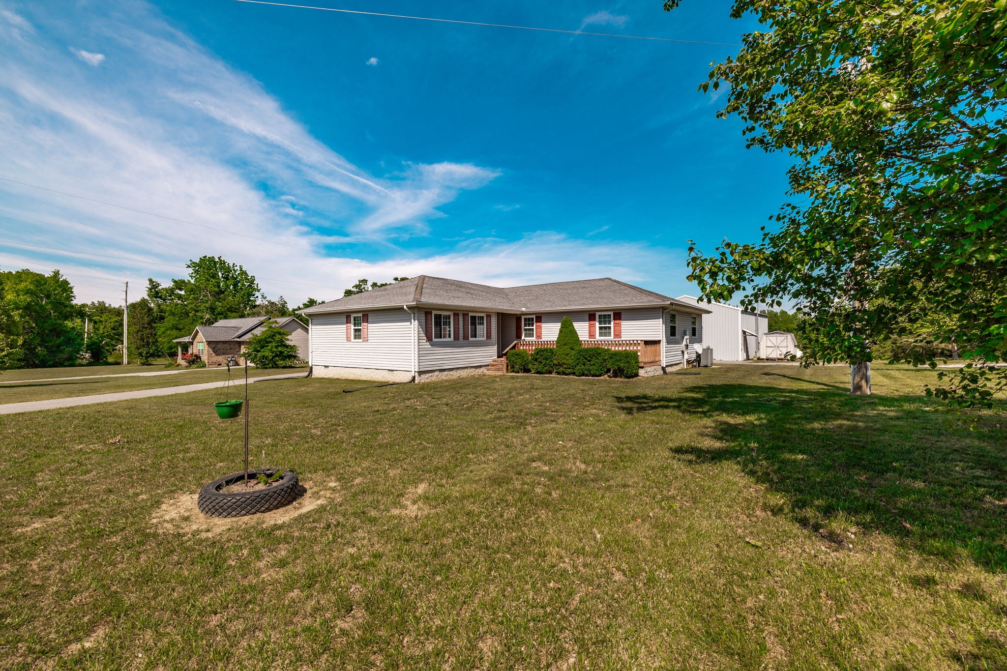 1212 Mt Vernon Road Bethpage, TN 37022 - Photo 2 of 48