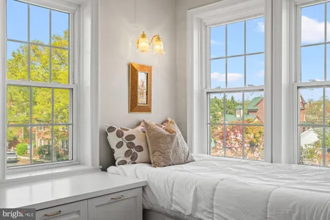 $1,490,000 | 539 South Columbus Street, Alexandria, VA 22314
