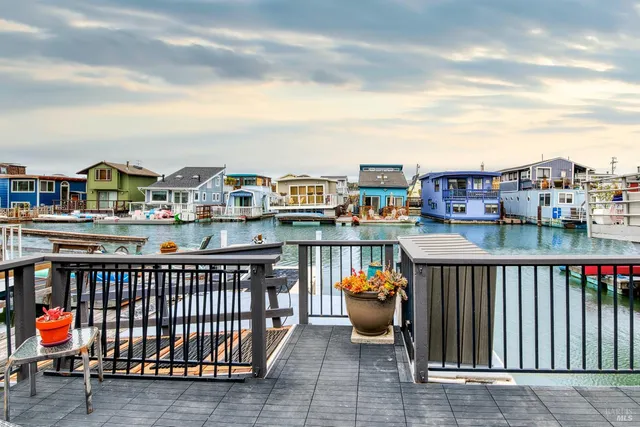 $635,000 | 7 West Pier, Mill Valley, CA 94941