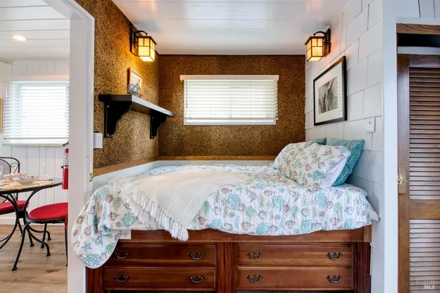 $635,000 | 7 West Pier, Mill Valley, CA 94941