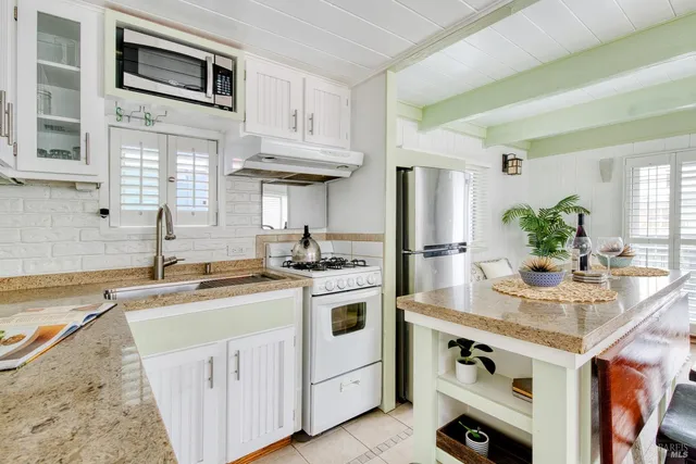 $635,000 | 7 West Pier, Mill Valley, CA 94941