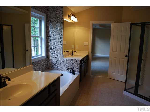 12401 Brandon Hall Drive Raleigh, NC 27614 - Photo 16 of 25 Master Bath/Spa