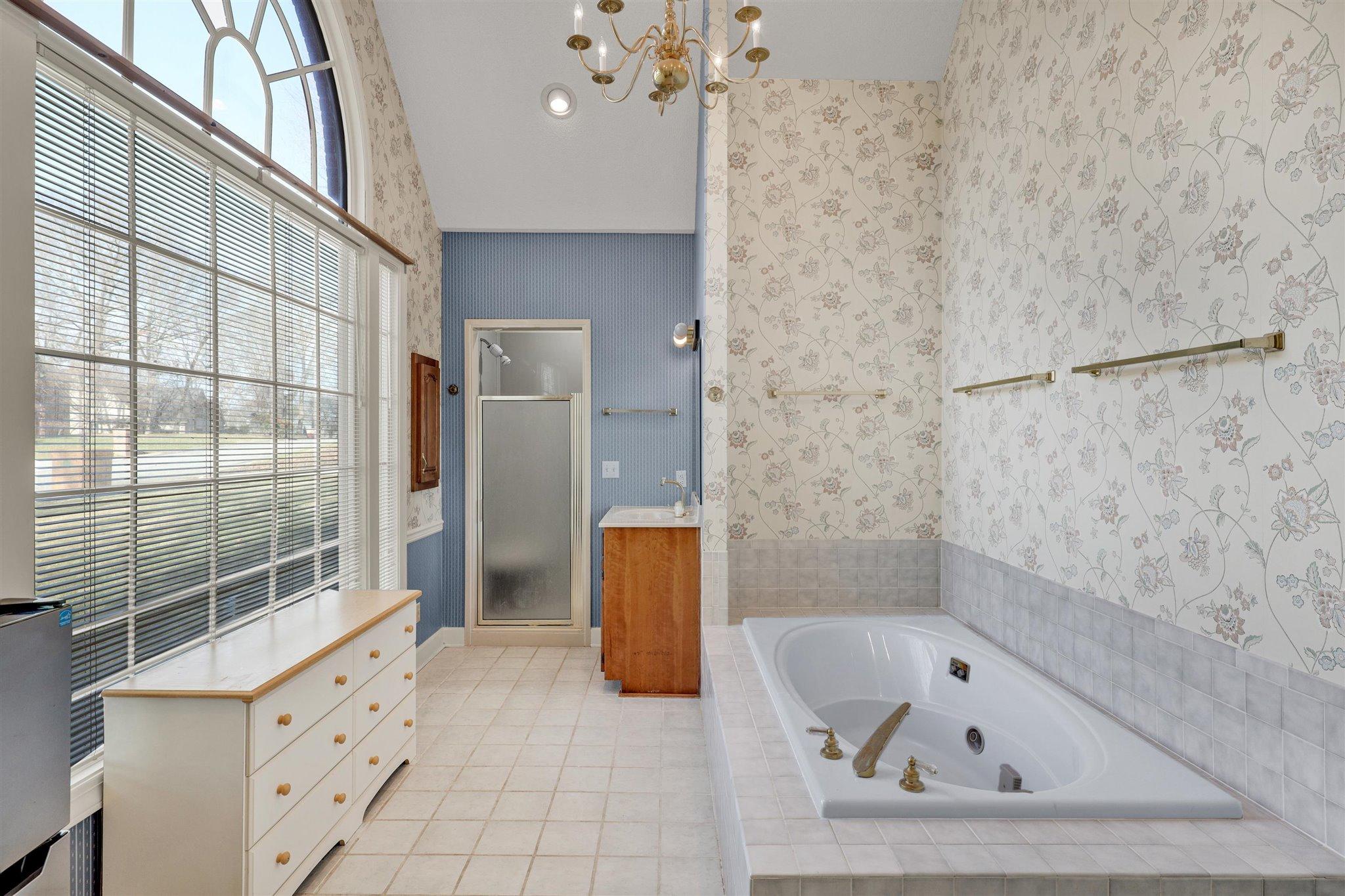 8-6 Rivers Run Way Oak Ridge, TN 37830 - Photo 16 of 35 Master Bath 2