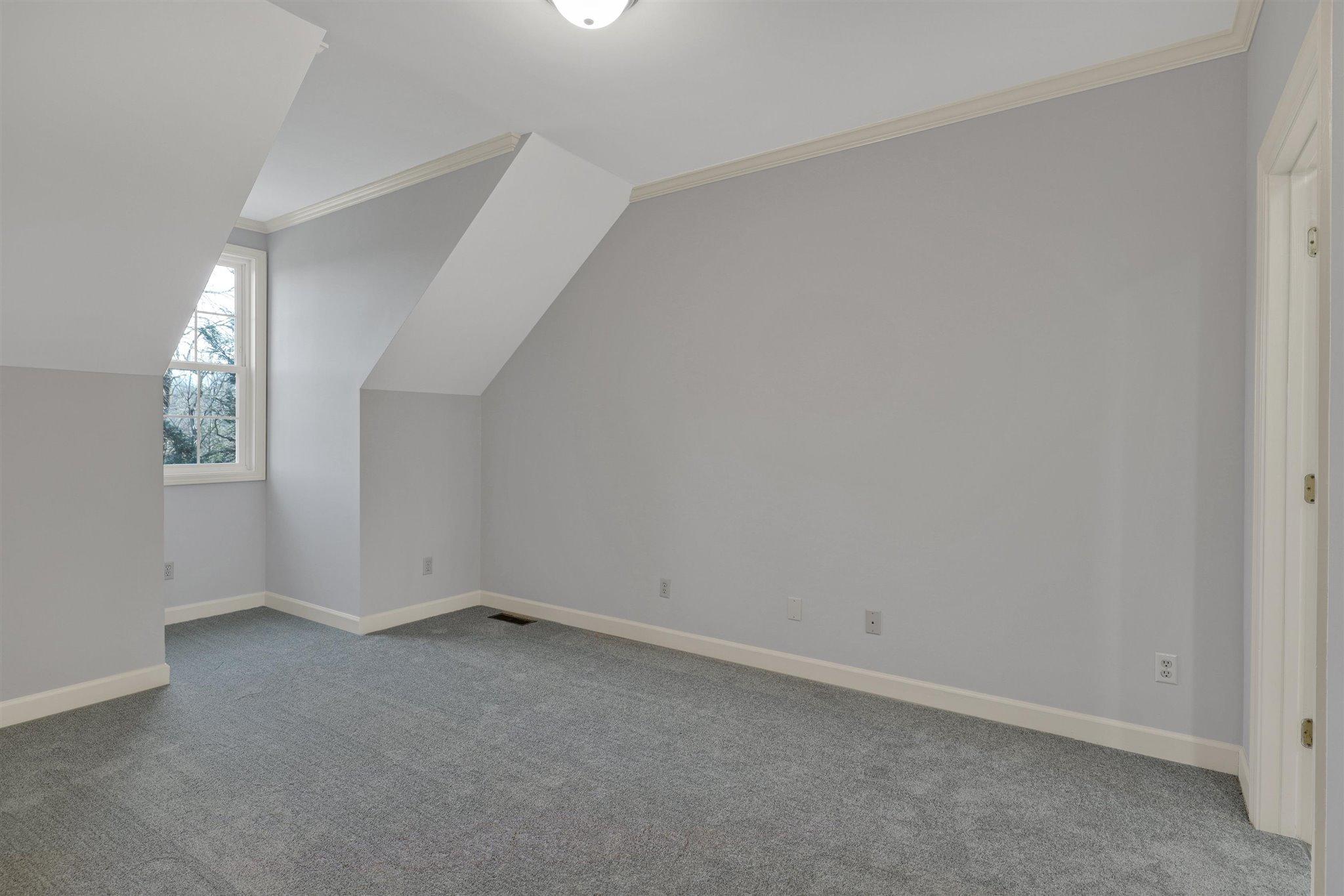 8-6 Rivers Run Way Oak Ridge, TN 37830 - Photo 17 of 35 Upstairs Bonus Room