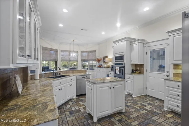 $749,000 | 1119 Milltowne Drive, Wesson, MS 39191