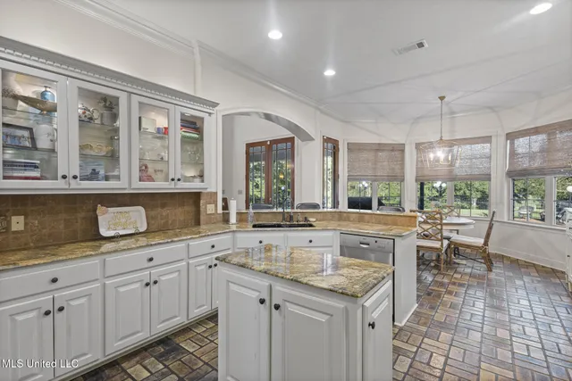 $749,000 | 1119 Milltowne Drive, Wesson, MS 39191