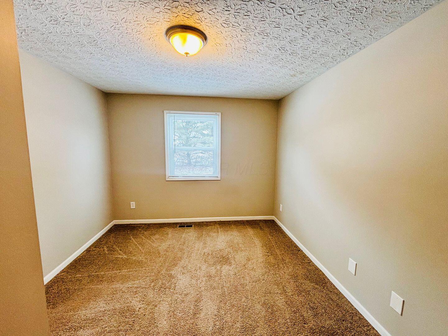 7454 Gale Road Southwest Pataskala, OH 43062 - Photo 10 of 17 bed3