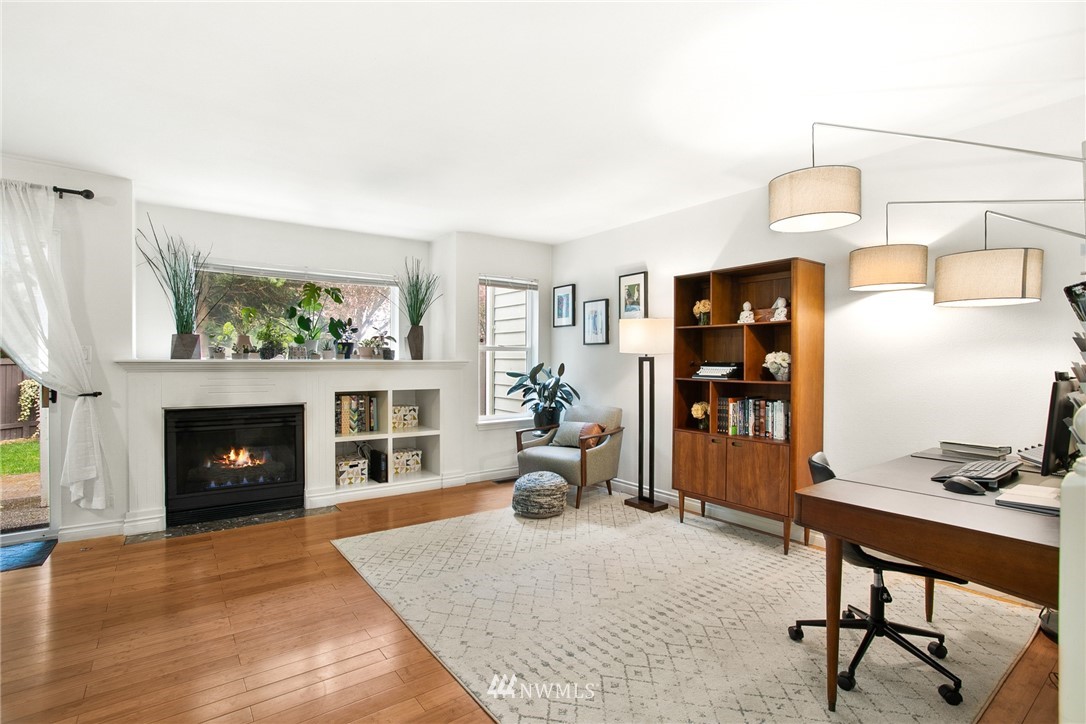 2026 187th Place Southeast Bothell, WA 98012 - Photo 3 of 18 Gallery Image 3