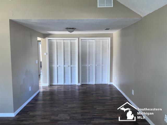 978 Division Street Adrian, MI 49221 - Photo 14 of 25