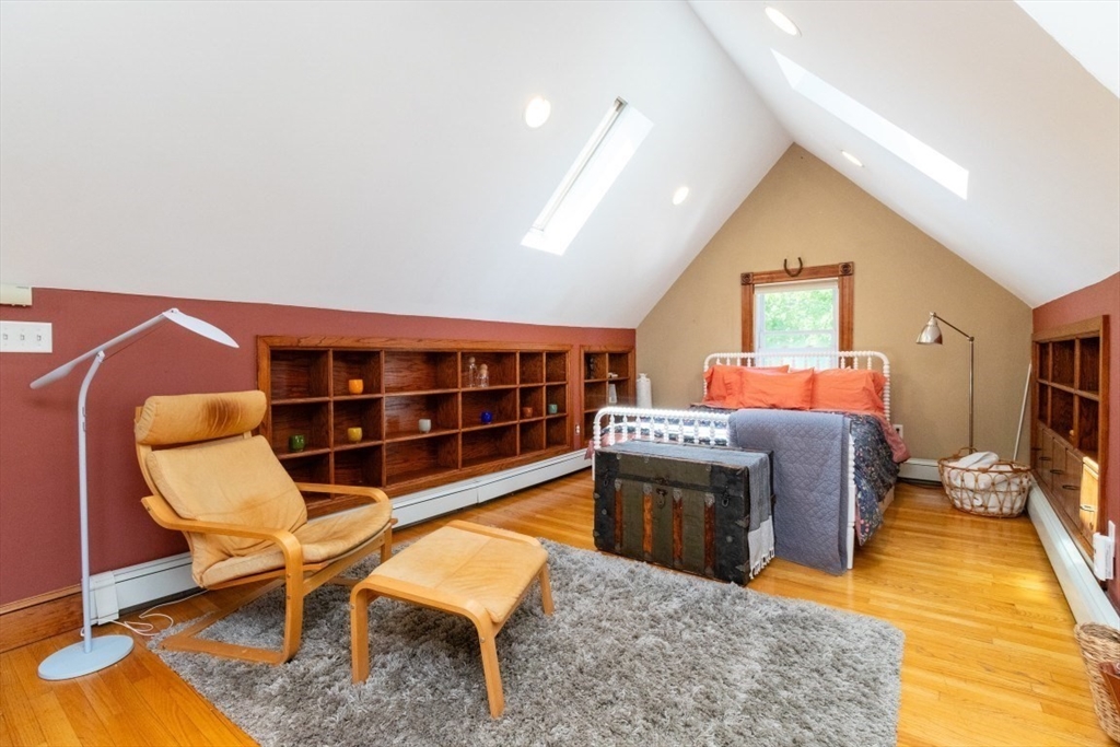 40 Ivory Street Boston, MA 02132 - Photo 18 of 28