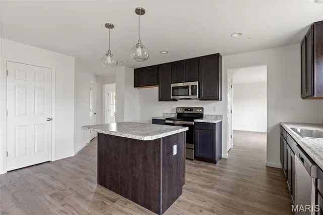 $259,900 | 1567 Salerno Drive, St. Louis, MO 63133