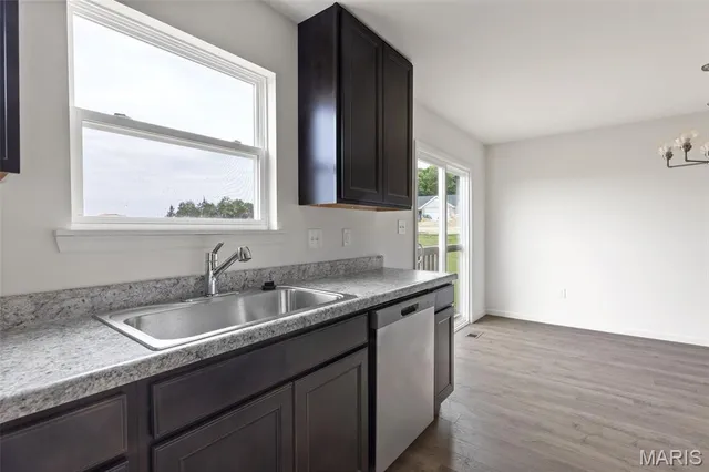 $259,900 | 1567 Salerno Drive, St. Louis, MO 63133