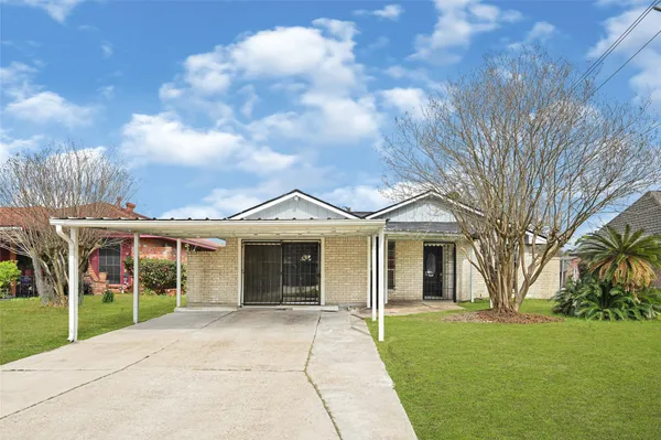 $195,000 | 6319 Bluestone Drive, Houston, TX 77016