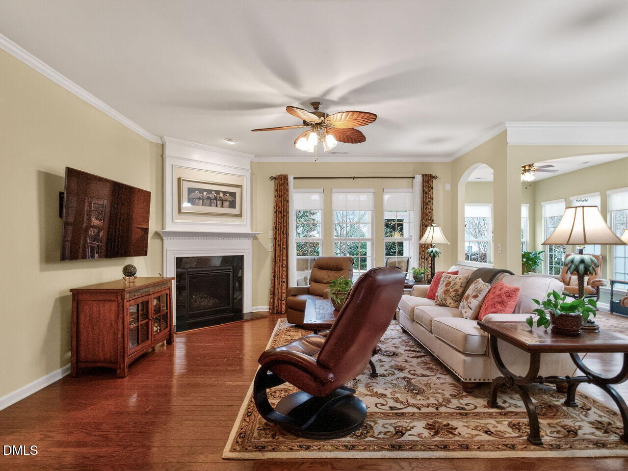 745 Eldridge Loop Cary, NC 27519 - Photo 7 of 28 004-1280x960-family-room