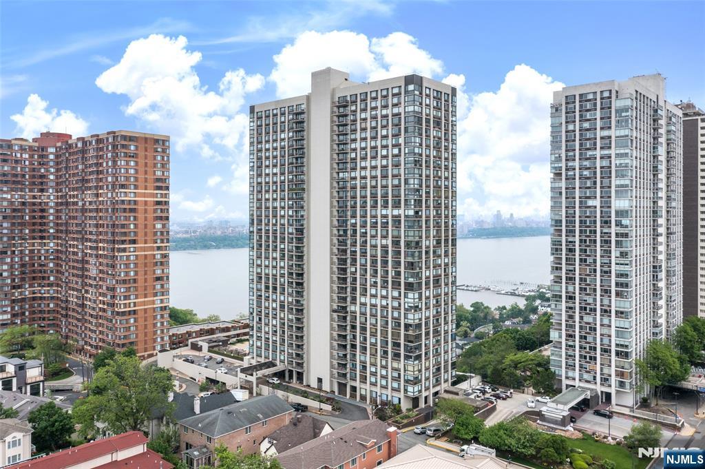 200 Old Palisade Road, Unit 4A Fort Lee, NJ 07624 - Photo 1 of 17