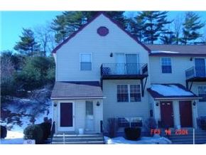 25 East Ridge Road, Unit 25 Merrimack, NH 03054 - Photo 2 of 3