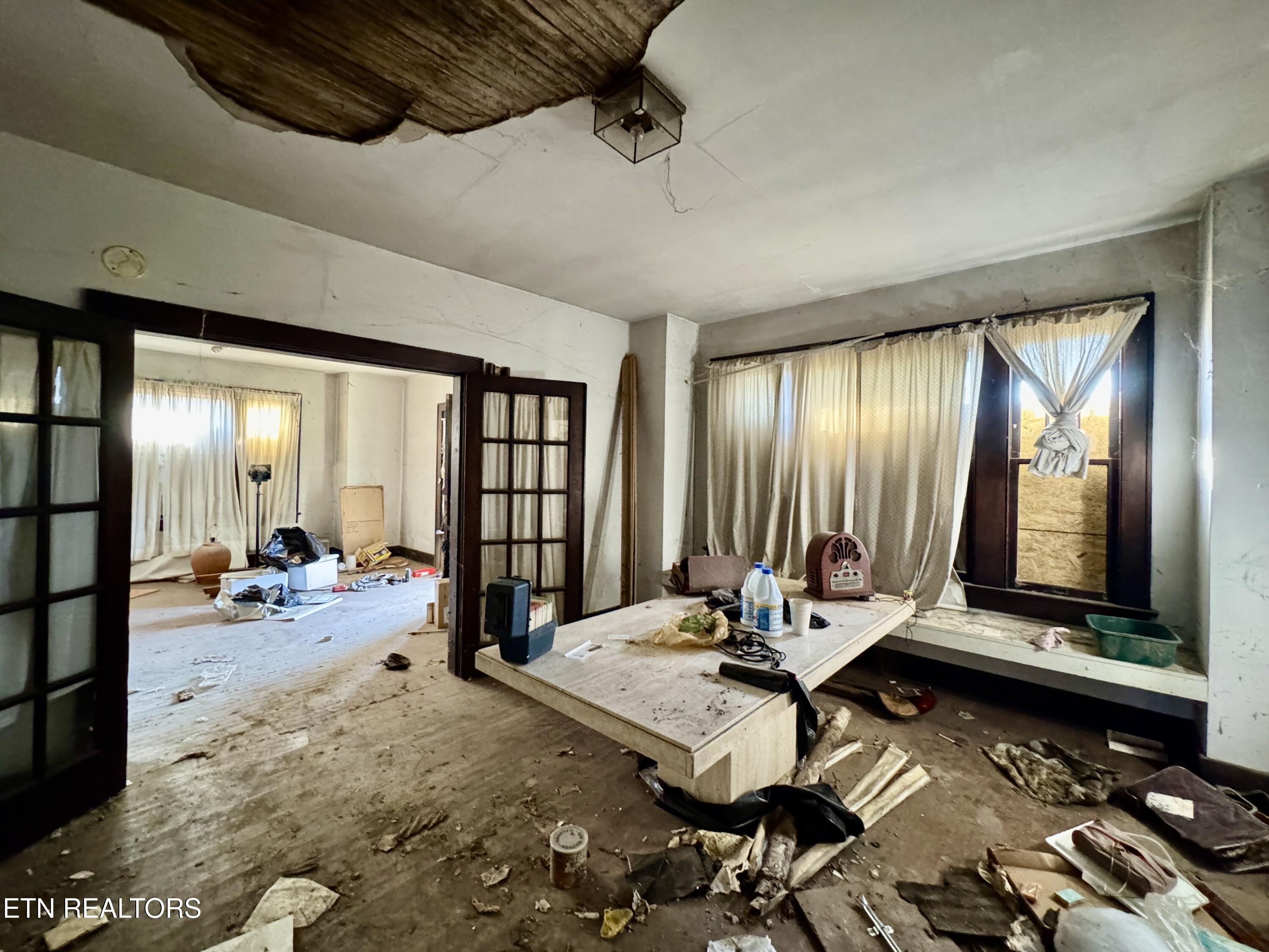 935 Raleigh Avenue Knoxville, TN 37917 - Photo 12 of 28 2-12