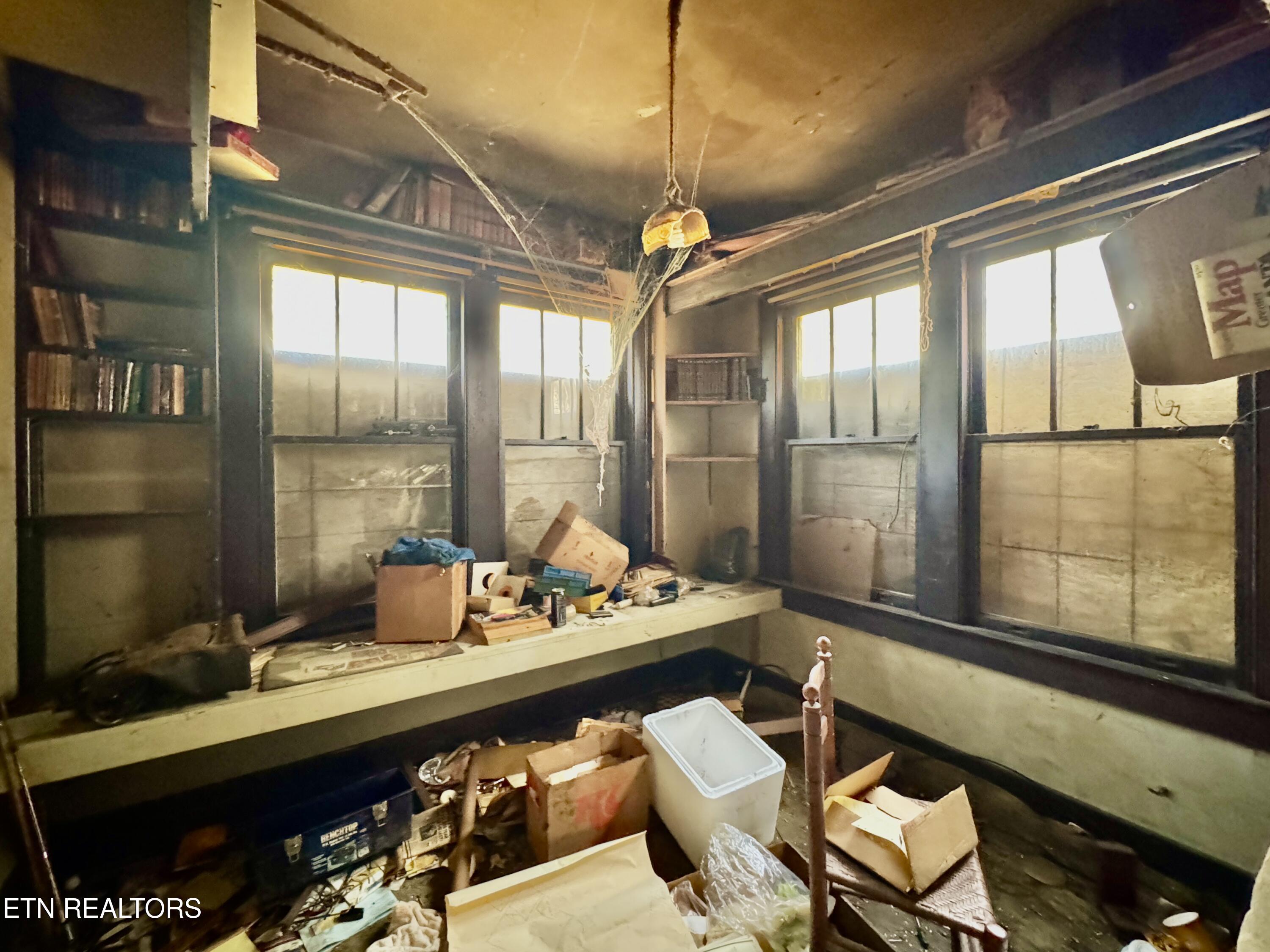 935 Raleigh Avenue Knoxville, TN 37917 - Photo 20 of 28 2-20