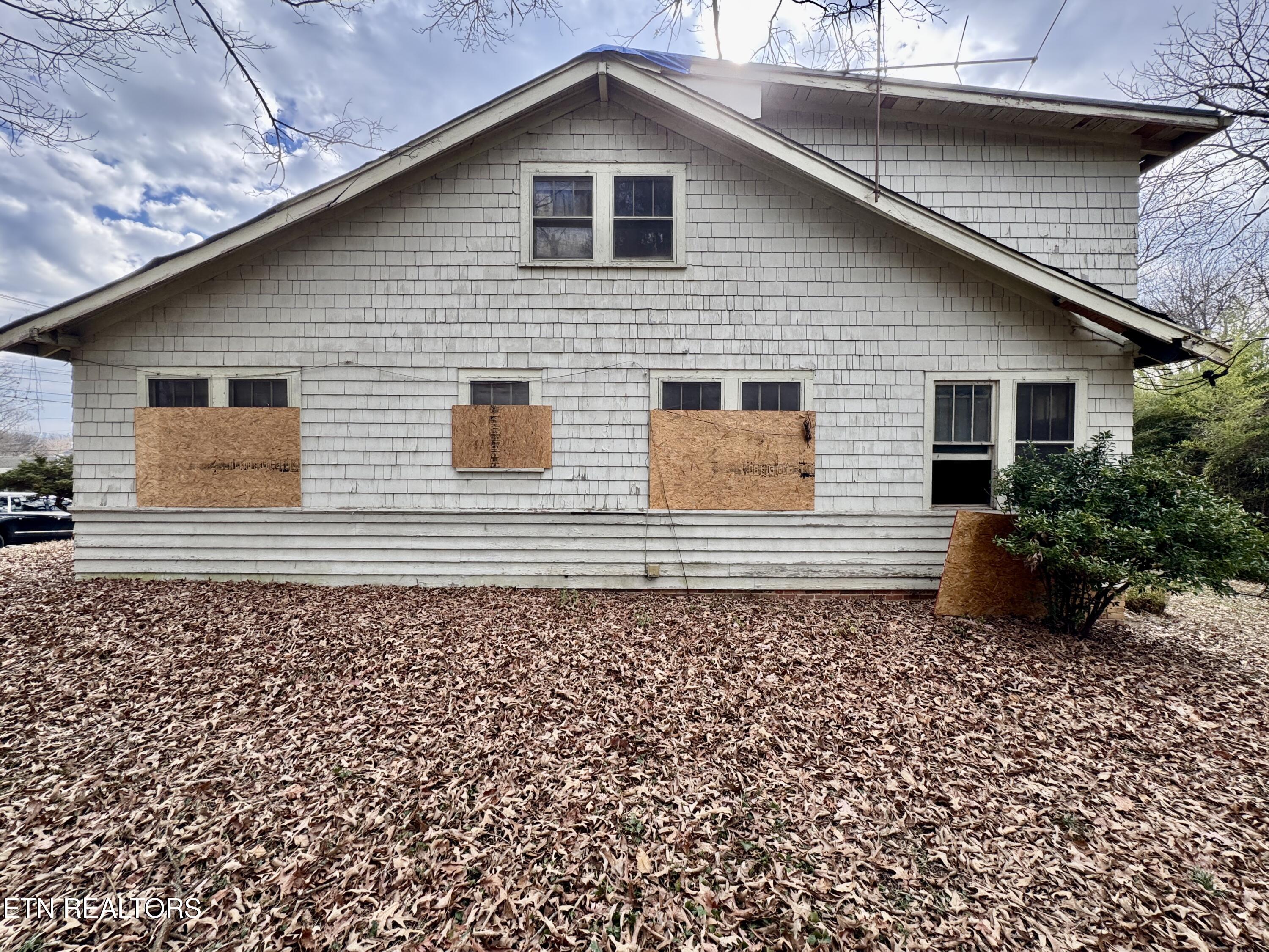 935 Raleigh Avenue Knoxville, TN 37917 - Photo 6 of 28 2-6