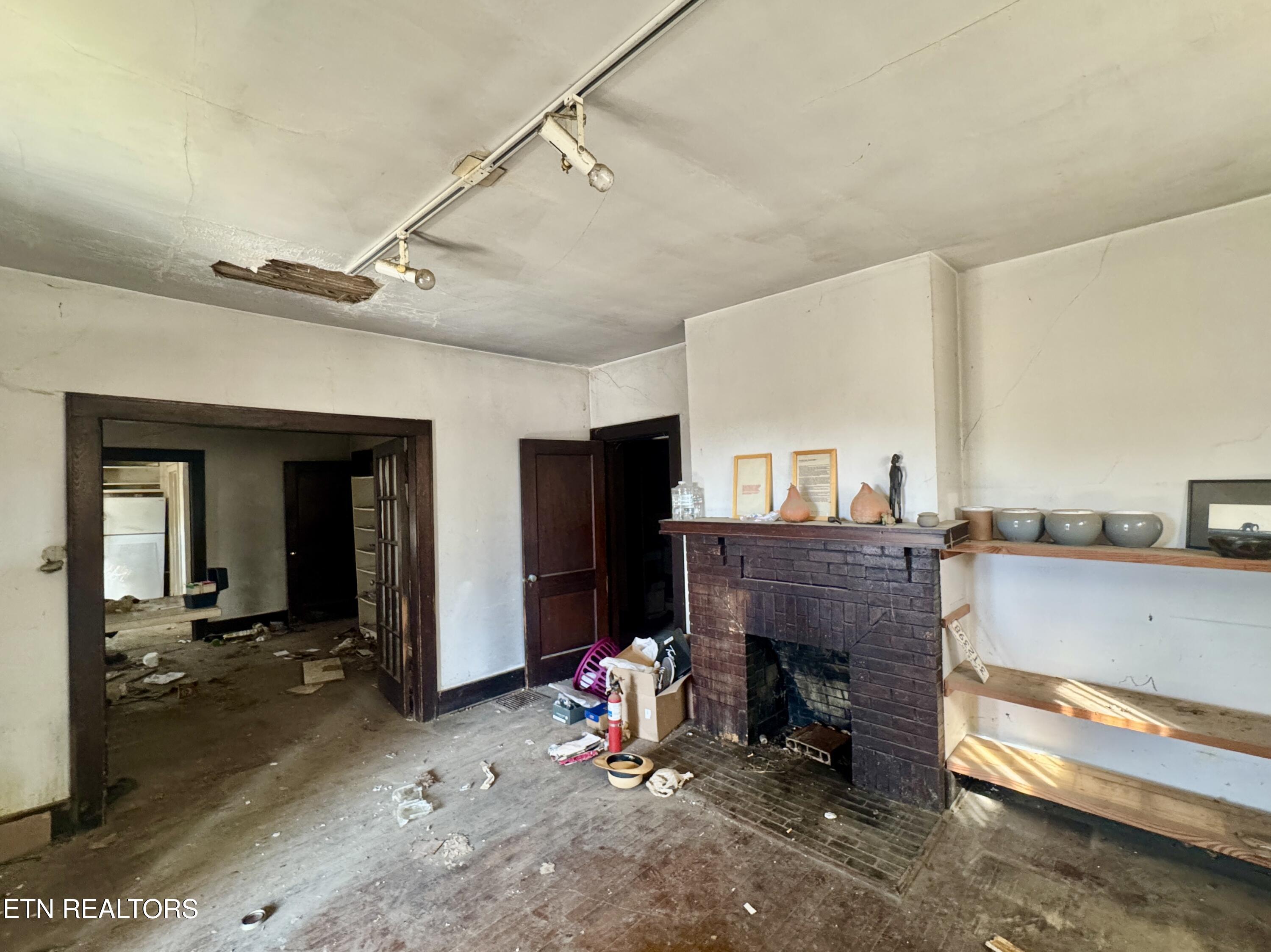 935 Raleigh Avenue Knoxville, TN 37917 - Photo 10 of 28 2-10