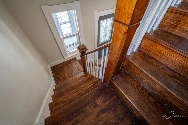 $125,900 | 520 South Burchard Avenue, Freeport, IL 61032