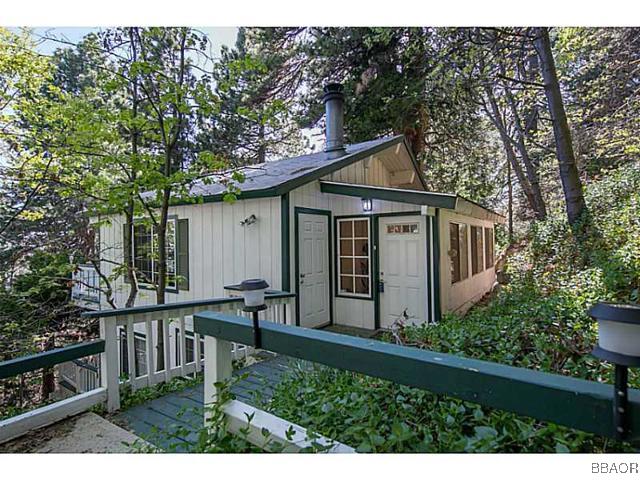 26652 Valley View Lake Rimforest, CA 92378 - Photo 1 of 17 a house view with a garden space
