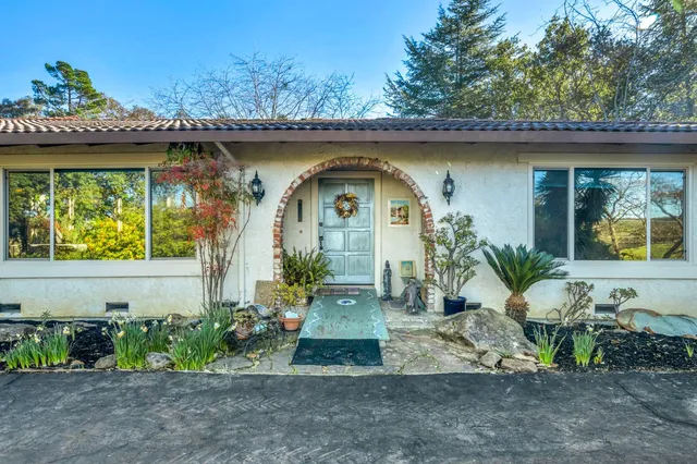 $2,199,900 | 834 Carter Acres Lane, Martinez, CA 94553