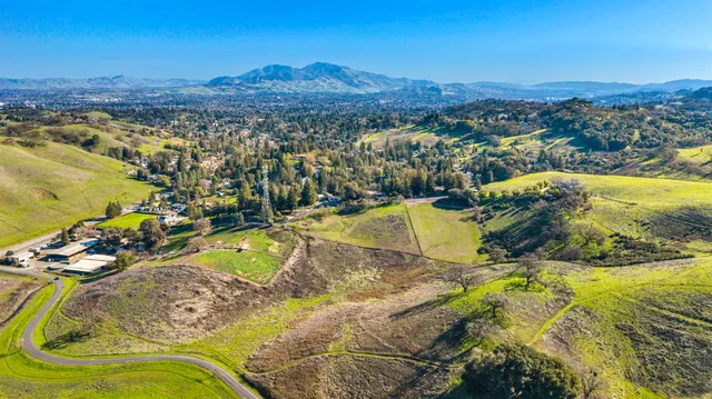$2,199,900 | 834 Carter Acres Lane, Martinez, CA 94553